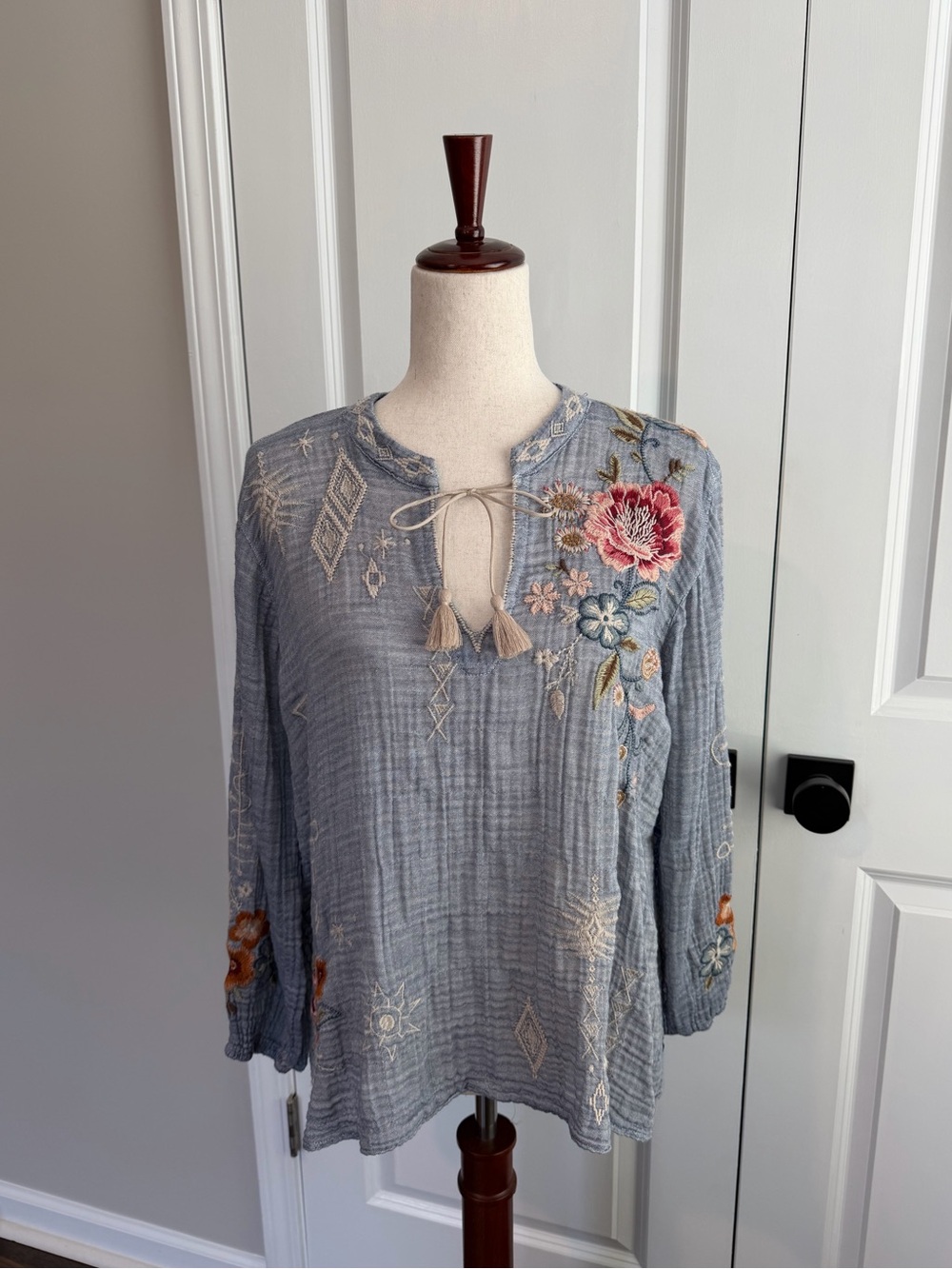 Johnny Was Umoya Scarf Back Blouse Bohemian Size Medium